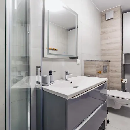 Apartament Yellow Z Parkingiem 18 C Perlowa Przystan - Holiday City Apartment