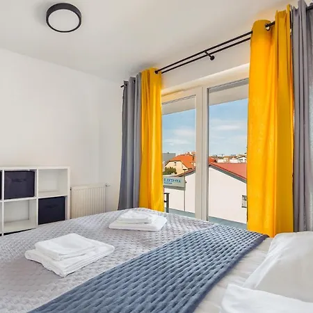 Apartament Yellow Z Parkingiem 18 C Perlowa Przystan - Holiday City Apartment Kolberg
