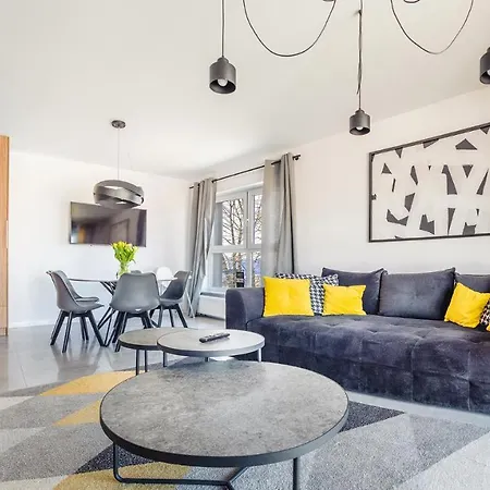 Apartament Yellow Z Parkingiem 18 C Perlowa Przystan - Holiday City Apartment Kolobrzeg