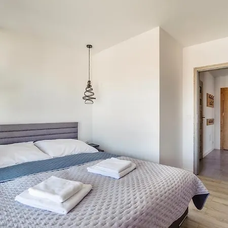 Apartament Yellow Z Parkingiem 18 C Perlowa Przystan - Holiday City * Kolobrzeg